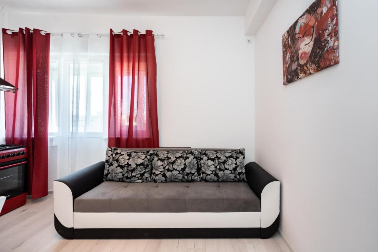 Spacious And Cozy Apartment In Central Bukarest Kültér fotó